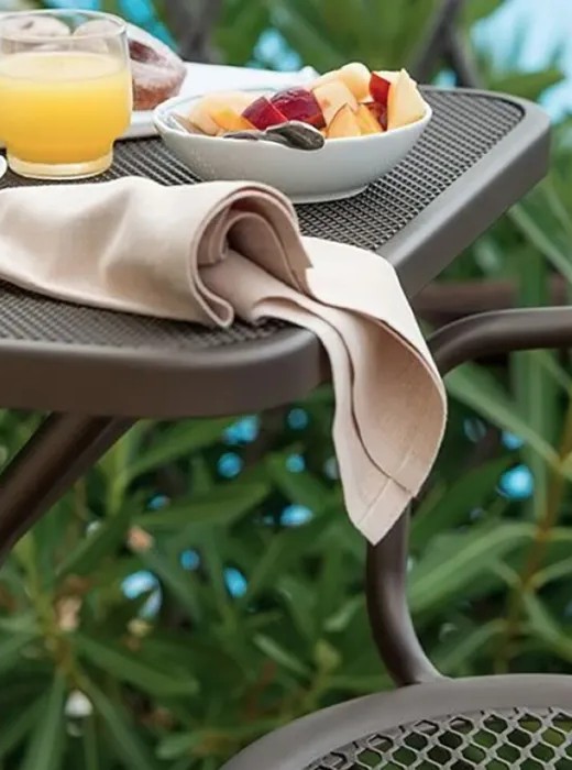 Emu CAMBI outdoor table - set, detail of perforated texture of the top