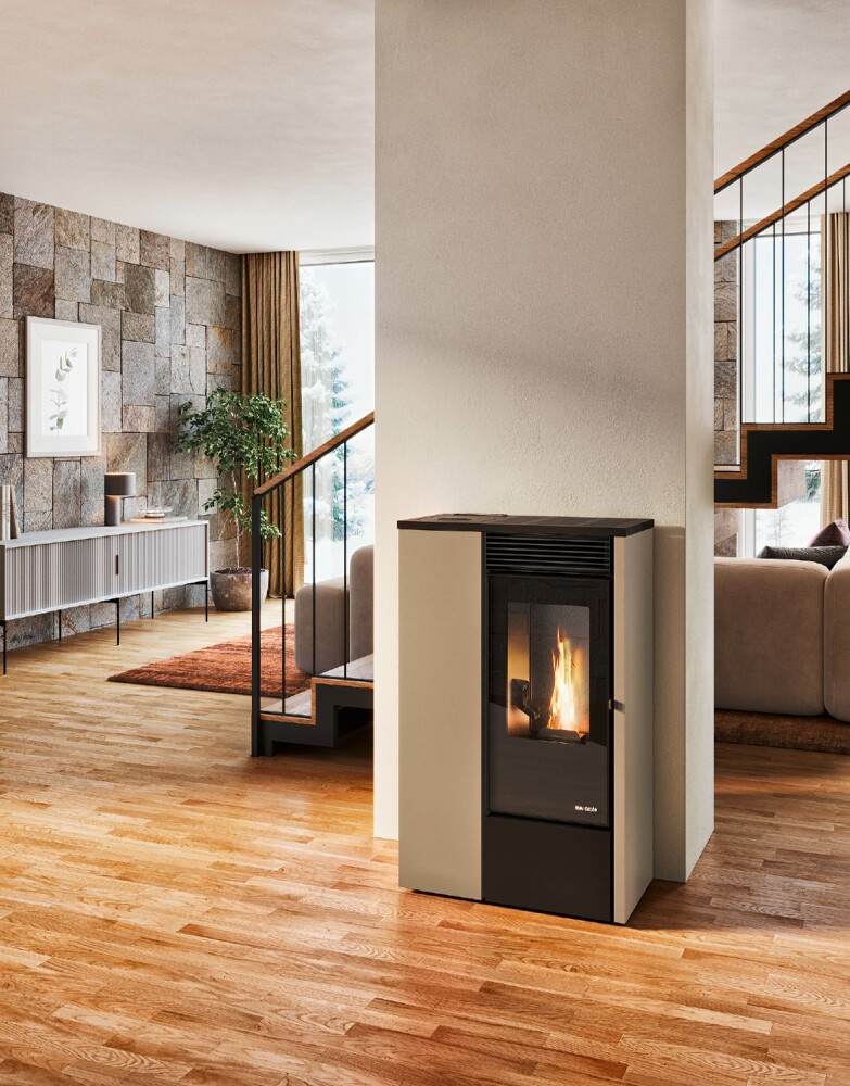 VANESSA - Stufa a pellet Eva Calòr ermetica slim - 8 kw - 200 m³ riscaldabili