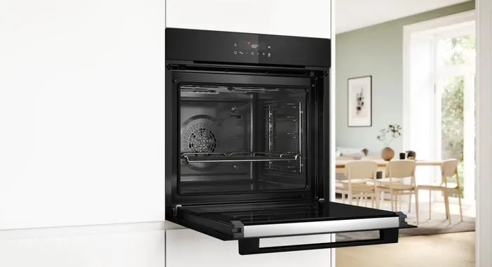 Forno pirolitico multifunzione Bosch HBA572BB4, incasso 560-568 x 585-595 x 550 mm, controllo touch, nero